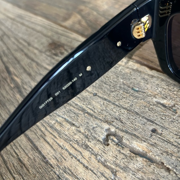 Gucci Black and Gold Sunglasses - Picture 3 of 10